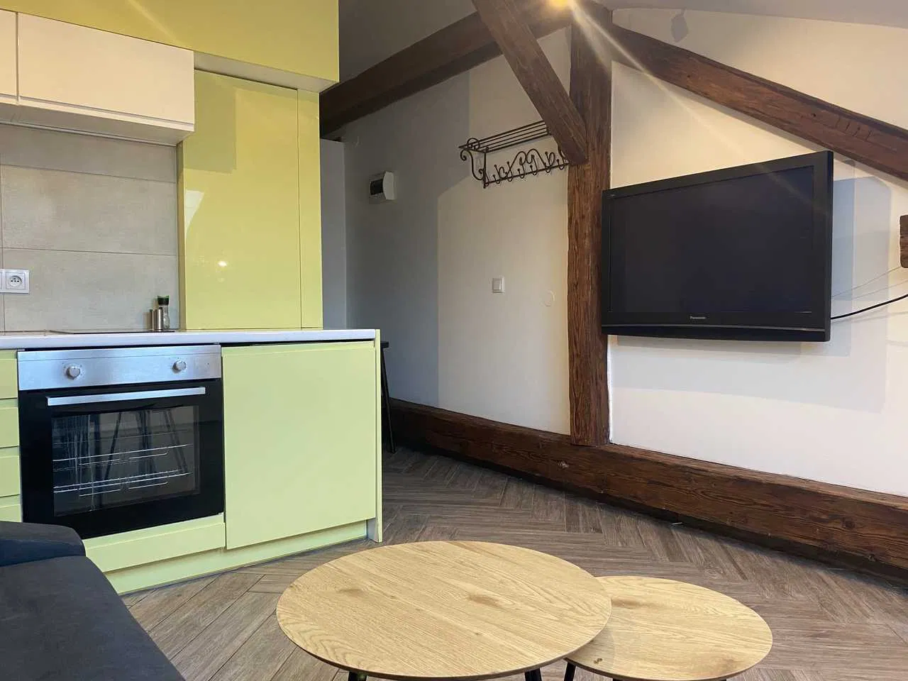 Nagy nappali kandallóval